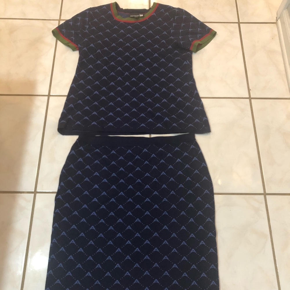 Antthony 2pc skirt set with A’s all over it XL
